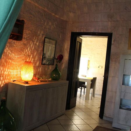 チステルニーノ Trullo Sette Tindenuleヴィラ エクステリア 写真