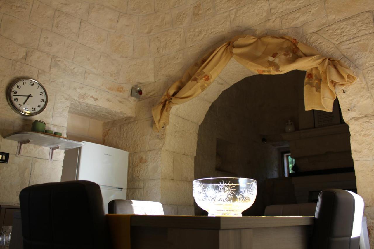 チステルニーノ Trullo Sette Tindenuleヴィラ エクステリア 写真