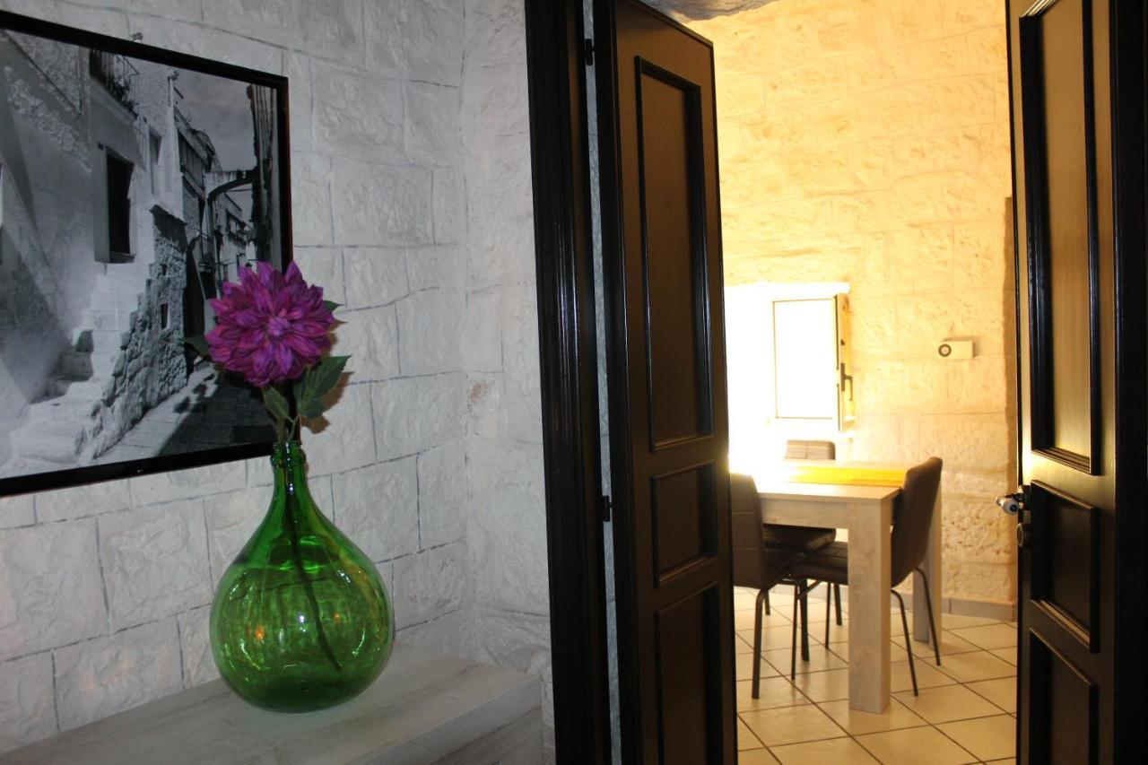 チステルニーノ Trullo Sette Tindenuleヴィラ エクステリア 写真