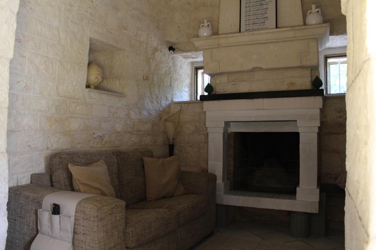 チステルニーノ Trullo Sette Tindenuleヴィラ エクステリア 写真