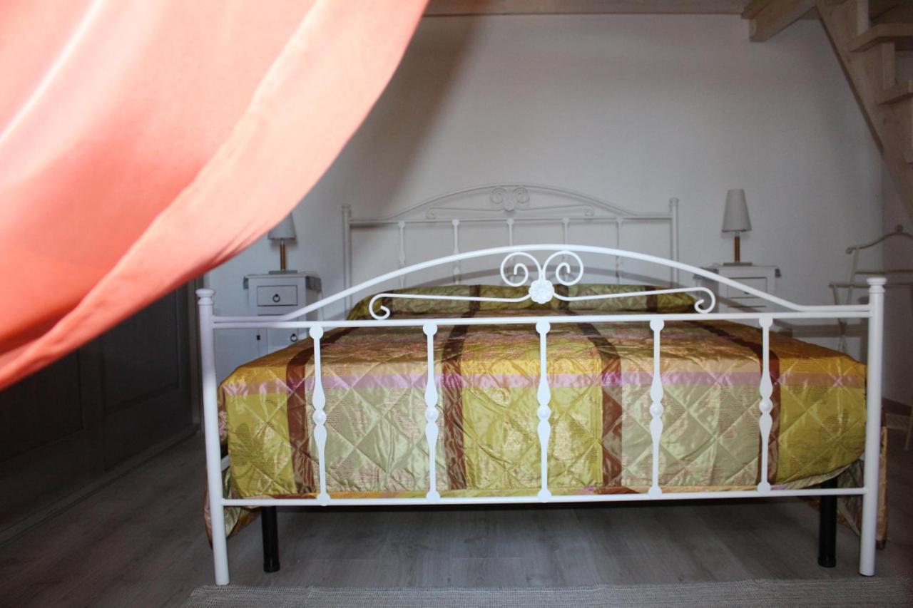 チステルニーノ Trullo Sette Tindenuleヴィラ エクステリア 写真