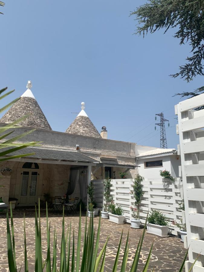 チステルニーノ Trullo Sette Tindenuleヴィラ エクステリア 写真